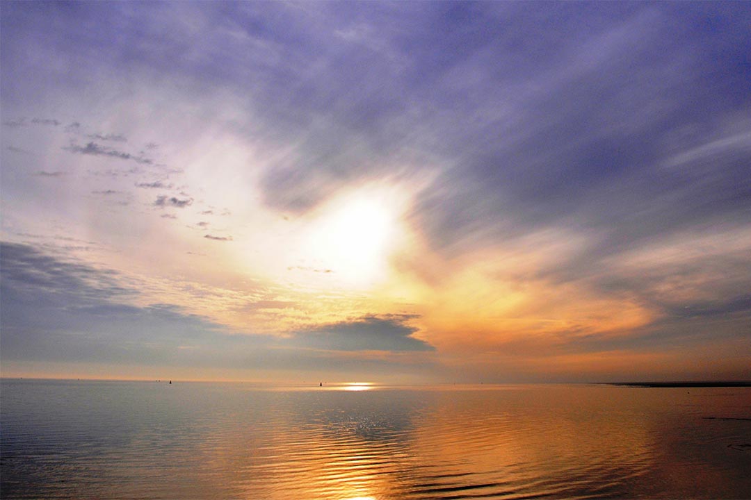 Bijzondere lucht boven de waddenzee